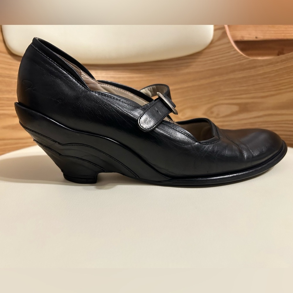 Vintage John Fluevog Mary Jane’s, pinups, black size 8